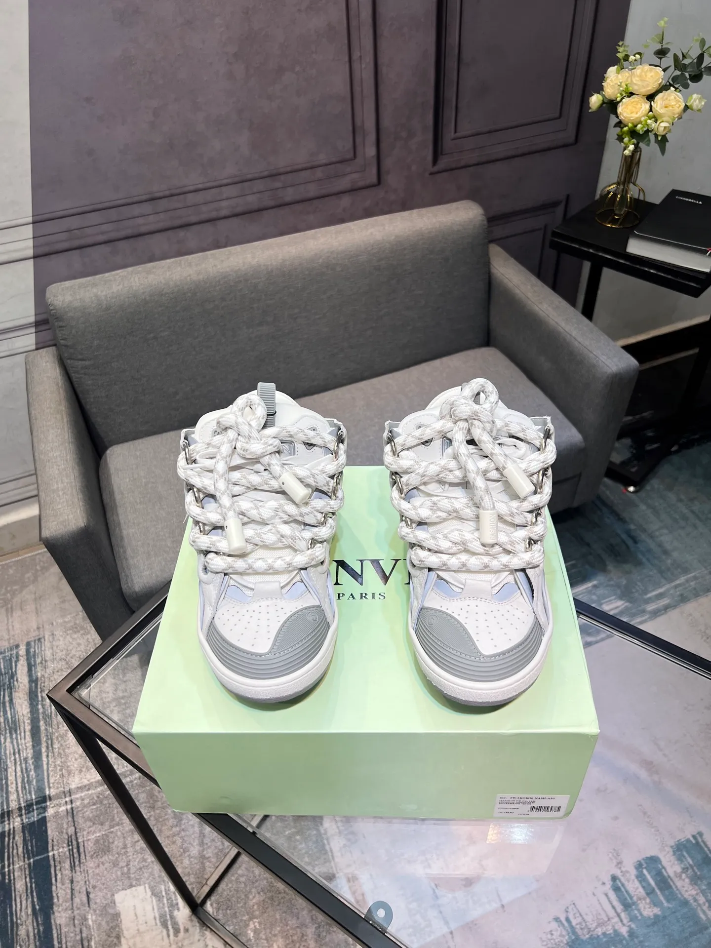 Men's men's shoes💰780 [LANVIN] Latest lace-up fashionable casual sneakers for couples High-quality CLAY couple series‼ ️ The latest trendy products of the season 🌈Many bloggers have planted grass and purchased the original open-mold customization. The upper and outsole are sewn with mark threads without edge sealing. Multiple material splicing combination design. Very versatile for fashionable and casual wear. Comfortable on the feet. Recommended for self-retention (upper cowhide + cow suede + breathable mesh) inner foot pad cowhide exclusive original open-mold clear logo rubber outsole ⚠️36-44 yards (45 custom-made)